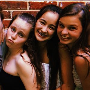 Meet your Posher, Caroline